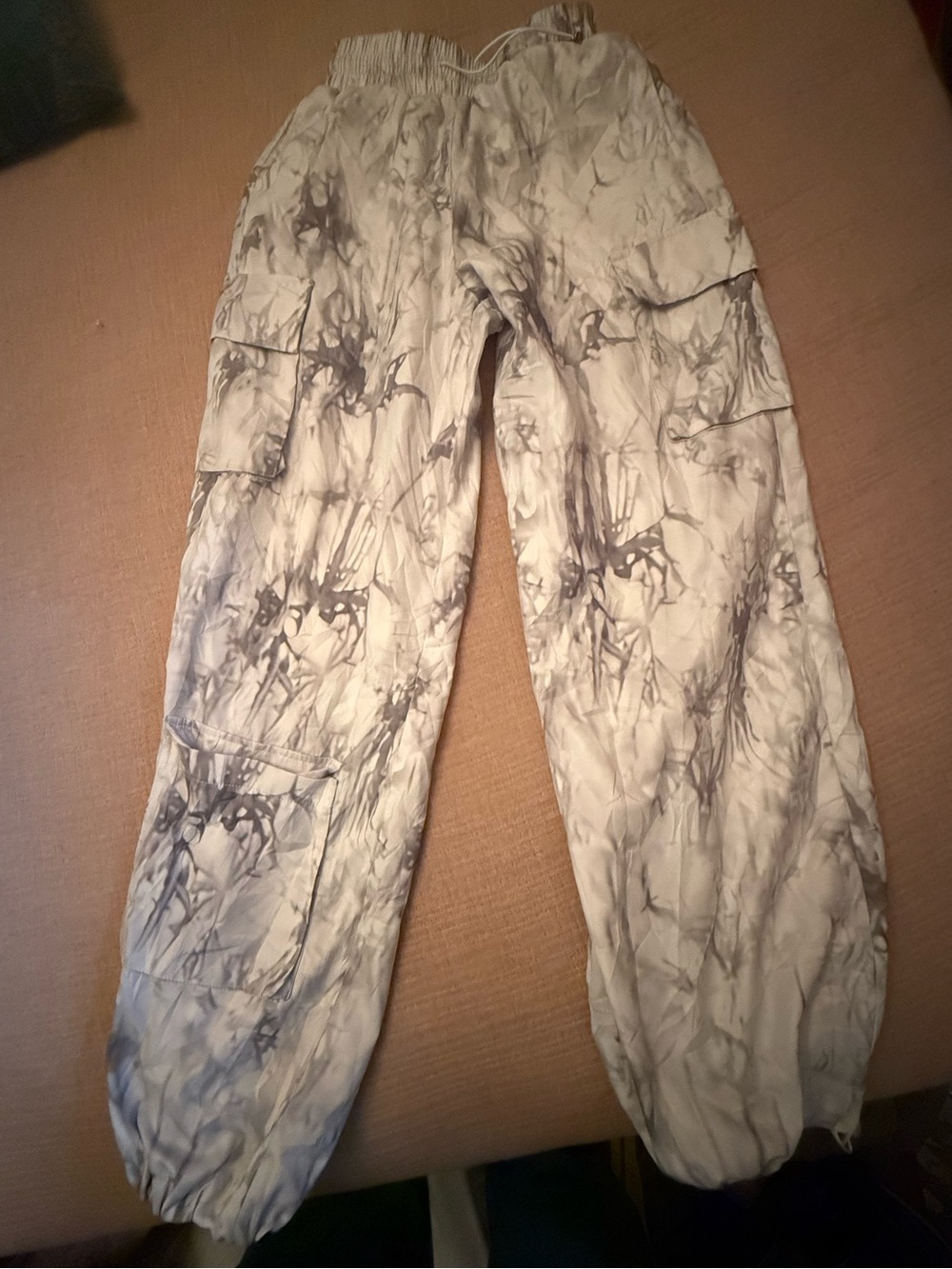 Tie-Dye Cargo Jogger Pants - Gray & White